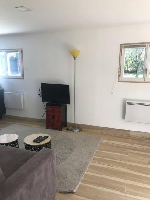Les Bambous Apartment Poissy Exterior foto