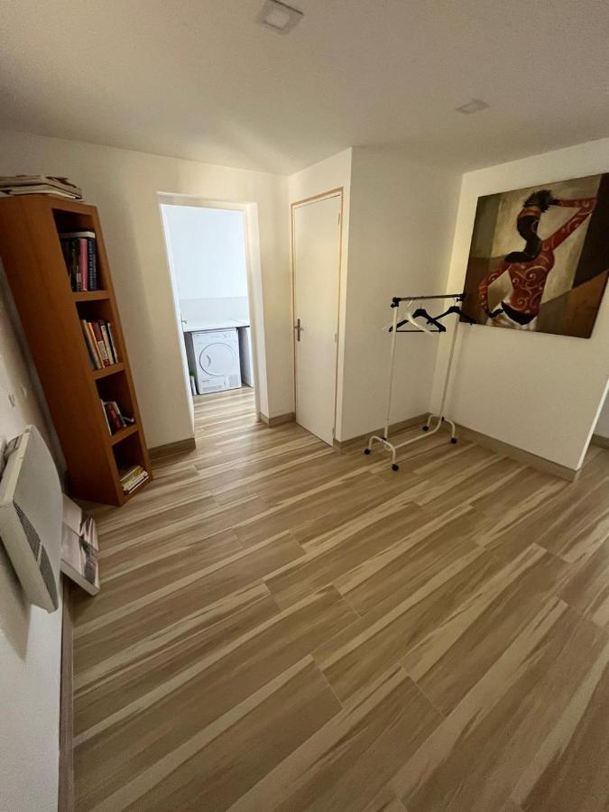 Les Bambous Apartment Poissy Exterior foto